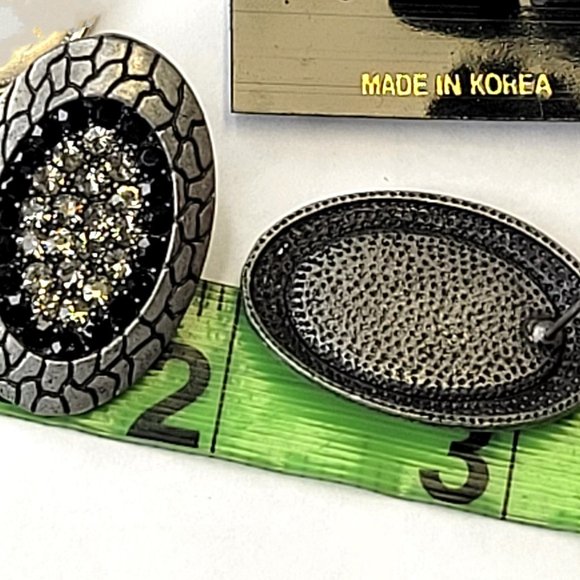 Grey and Black Oval Earrings with Rhinestones - Picture 10 of 10